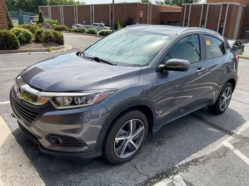 Used 2022 Honda HR-V EX image 1