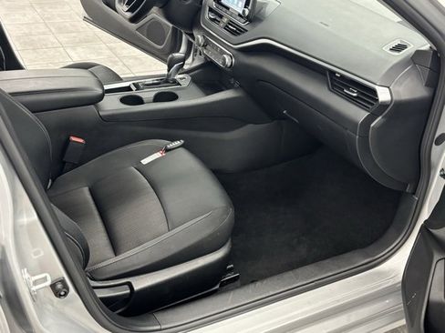 Used 2024 Nissan Altima 2.5 S image 26