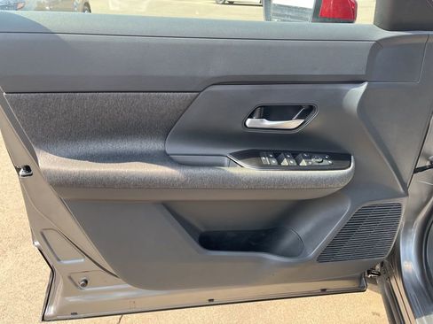 New 2026 Nissan Kicks SV AWD/4WD image 18