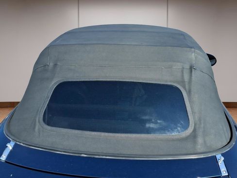 Used 1997 MAZDA MX-5 Miata RWD image 22