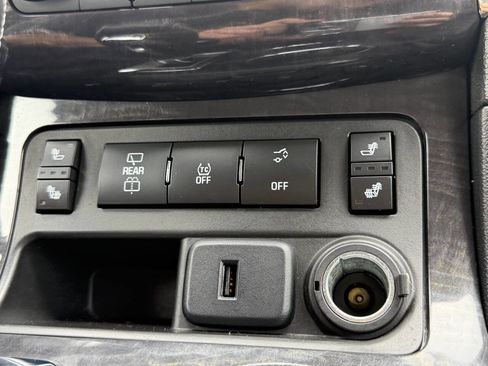 Used 2016 Buick Enclave Leather FWD image 17