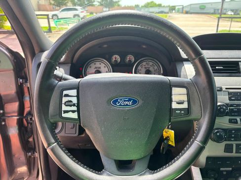 Used 2011 Ford Focus SE w/ 201A Rapid Spec Order Code FWD image 15