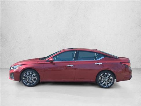 Certified 2024 Nissan Altima 2.5 SL image 4