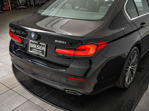 Used 2021 BMW 530i xDrive w/ Convenience Package AWD/4WD image 17