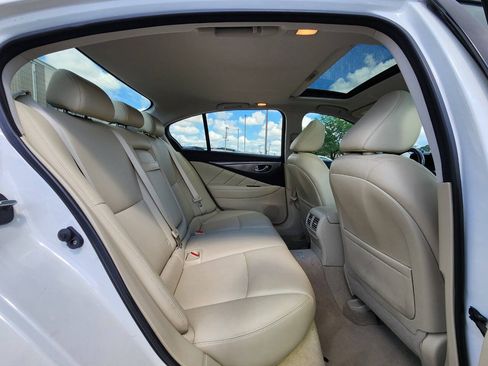 Used 2015 INFINITI Q50 Premium w/ Navigation Package AWD/4WD image 13