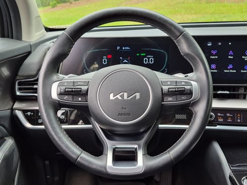 Used 2023 Kia Sportage EX AWD/4WD image 7