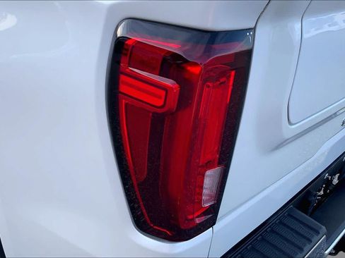 Used 2019 GMC Sierra 1500 SLT RWD image 25