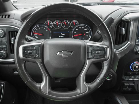 Used 2020 Chevrolet Silverado 1500 LT Trail Boss AWD/4WD image 18