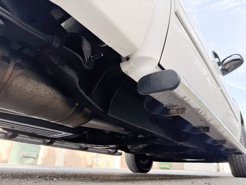 Used 2011 GMC Sierra 1500 4x4 Crew Cab Hybrid image 30