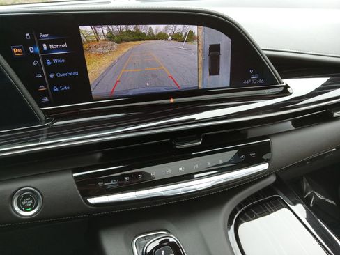 Used 2023 Cadillac Escalade Sport w/ Touring Package AWD/4WD image 17