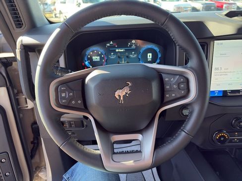 New 2025 Ford Bronco Badlands w/ Sasquatch Package image 14