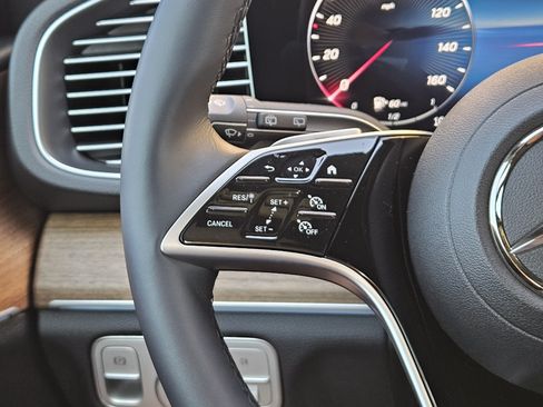 Certified 2025 Mercedes-Benz GLE 450 4MATIC image 27