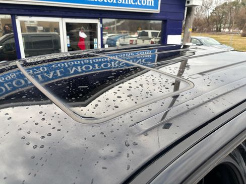 Used 2007 Lincoln Mark LT 4x4 image 10