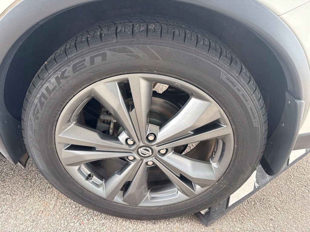 Used 2019 Nissan Murano Platinum w/ Cargo Package FWD image 8