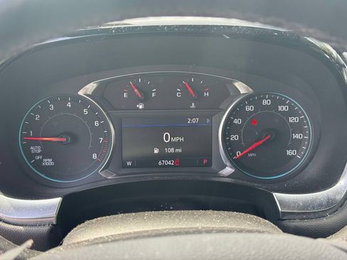 Used 2023 Chevrolet Traverse LT FWD image 24