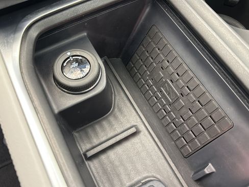 Used 2025 Ford Expedition Platinum AWD/4WD image 22