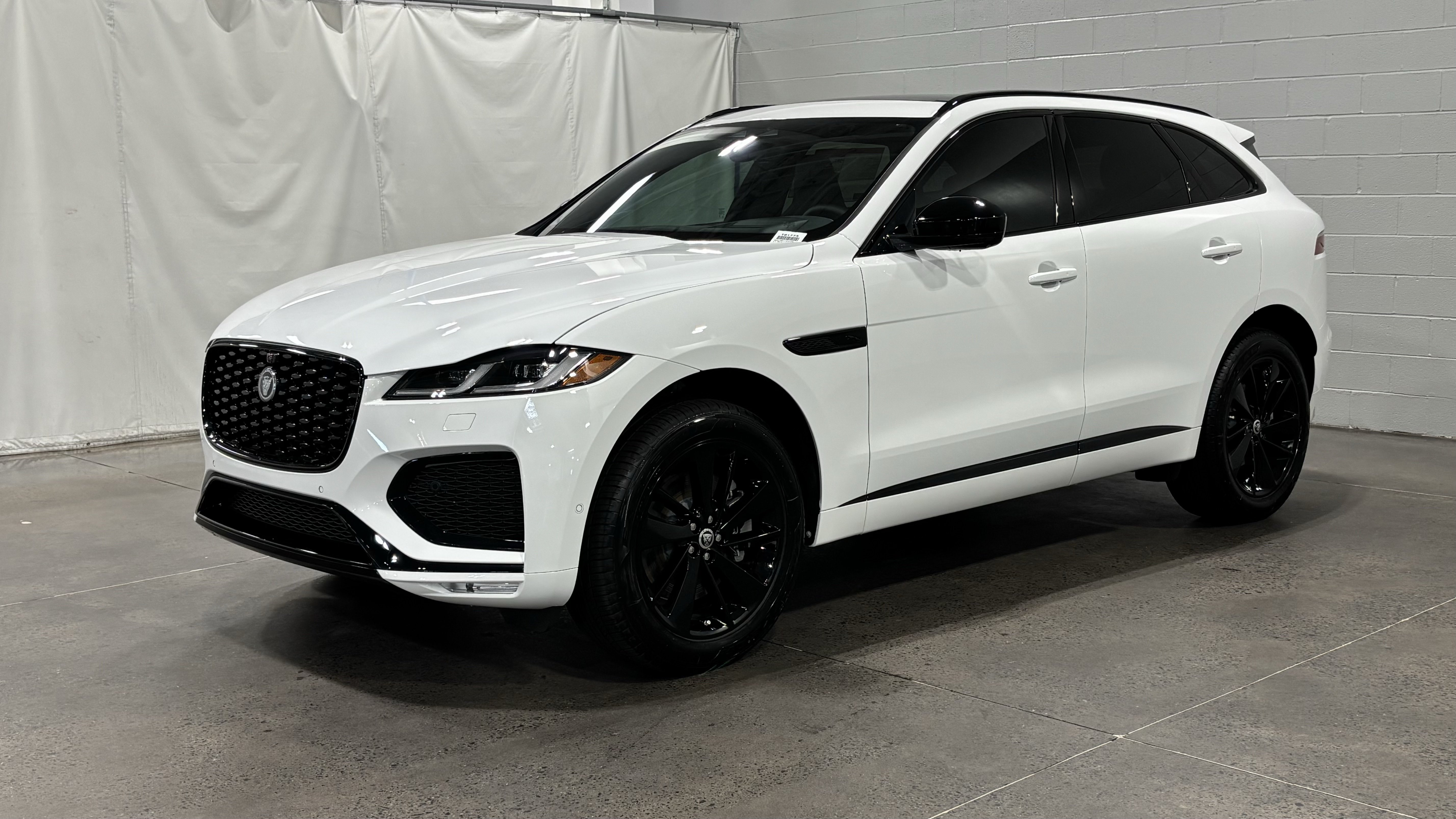 New 2026 Jaguar F-PACE R-Dynamic S AWD/4WD image 1