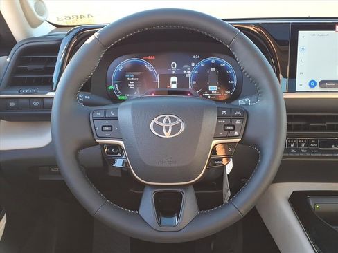 New 2026 Toyota Crown Limited image 14