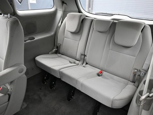Used 2020 Kia Sedona L FWD image 14