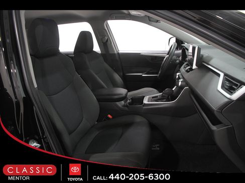 Certified 2023 Toyota RAV4 LE AWD/4WD image 17