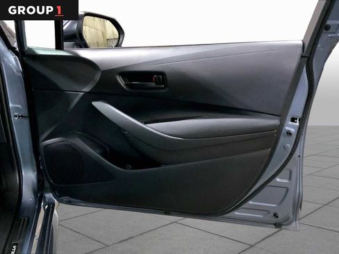 Used 2025 Toyota Corolla LE w/ LE Premium Package FWD image 23