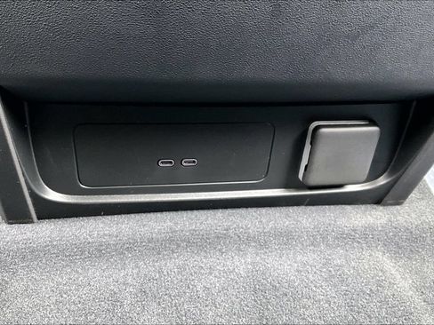 New 2026 Cadillac Escalade IQL Luxury w/ LPO, Floor Liner Package AWD/4WD image 21