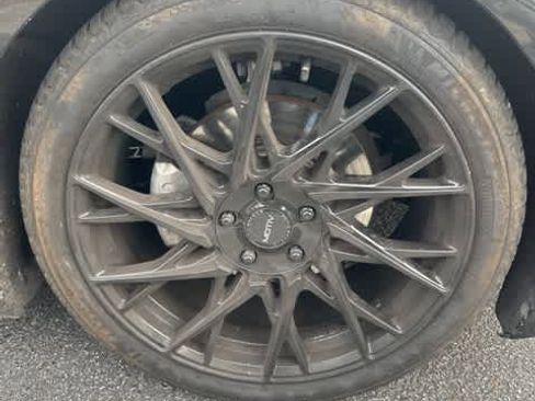 Used 2021 Chevrolet Camaro LT w/ RS Package image 16