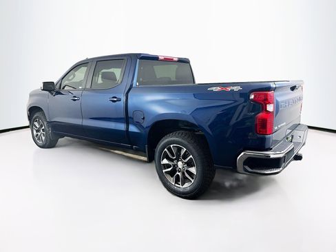 Used 2023 Chevrolet Silverado 1500 LT AWD/4WD image 5