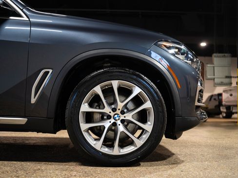 Used 2019 BMW X5 xDrive40i w/ Convenience Package image 15