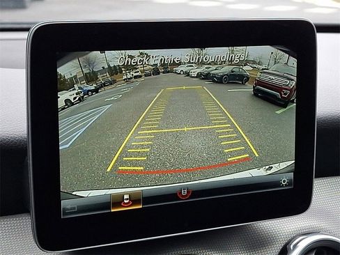 Used 2020 Mercedes-Benz GLA 250 4MATIC image 4