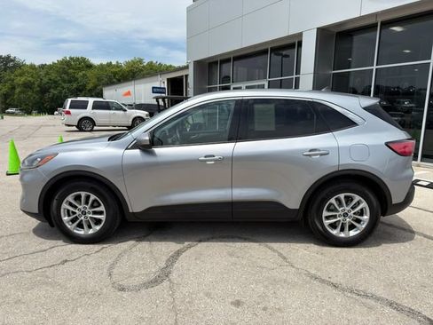 Used 2021 Ford Escape SE FWD image 4