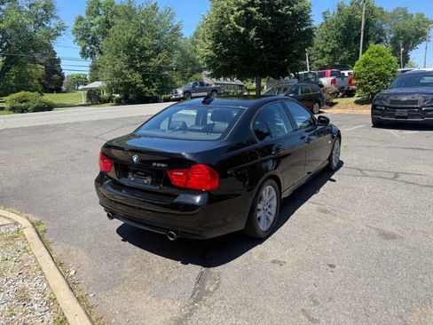 Used 2011 BMW 335i xDrive Sedan AWD/4WD image 5