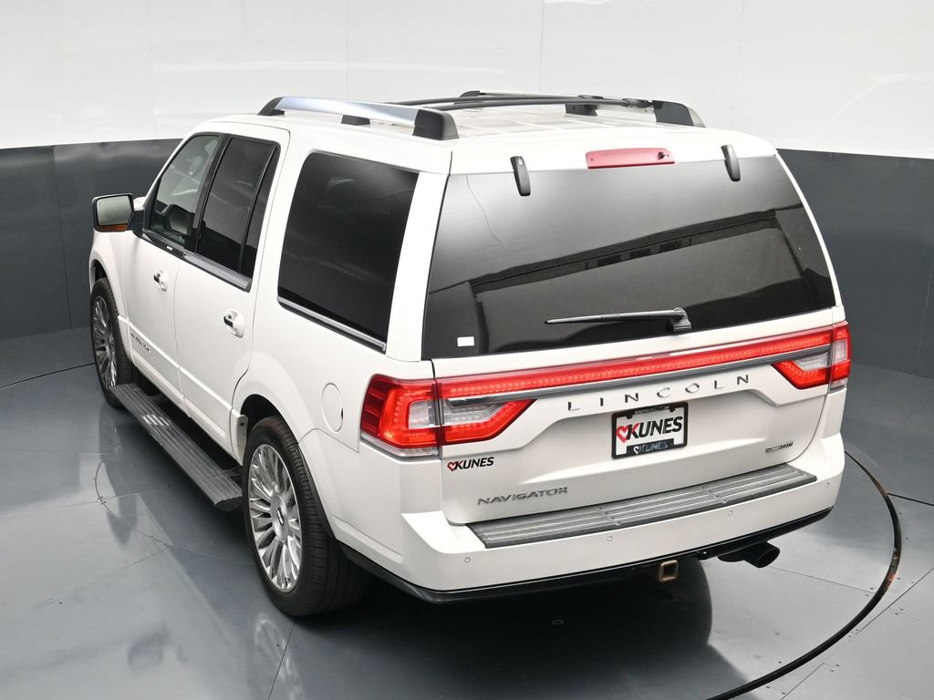 Used 2016 Lincoln Navigator Reserve AWD/4WD image 55