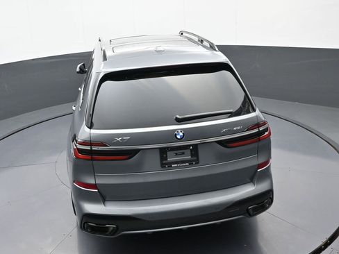 Used 2026 BMW X7 xDrive40i w/ M Sport Package image 36