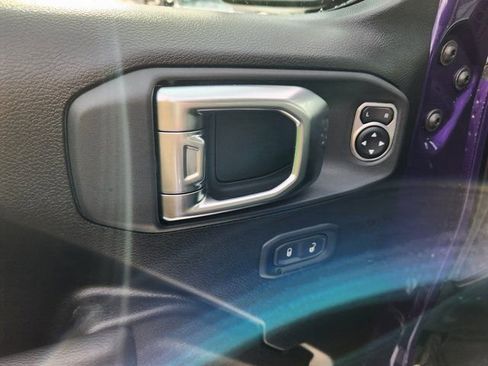 New 2026 Jeep Wrangler Unlimited Rubicon AWD/4WD image 9