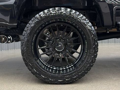 Used 2026 Ford F250 Platinum AWD/4WD image 11