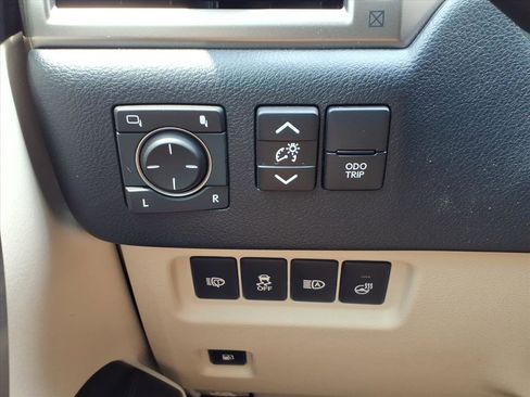 Used 2021 Lexus GX 460 Premium w/ Premium Plus Package AWD/4WD image 12