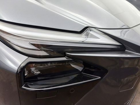 New 2026 Lexus ES 500e AWD/4WD image 24
