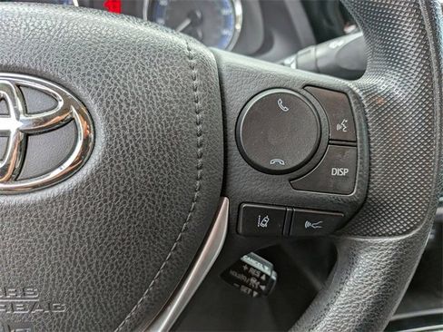 Used 2017 Toyota Corolla LE image 17
