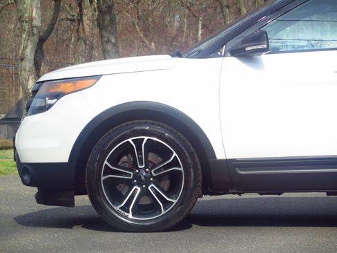 Used 2015 Ford Explorer Sport w/ Equipment Group 401A AWD/4WD image 20