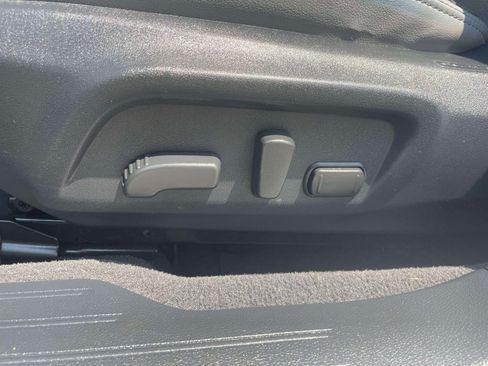 Used 2019 Subaru Outback 2.5i Limited AWD/4WD image 17