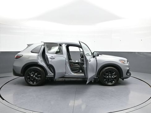 Certified 2024 Honda HR-V Sport image 40