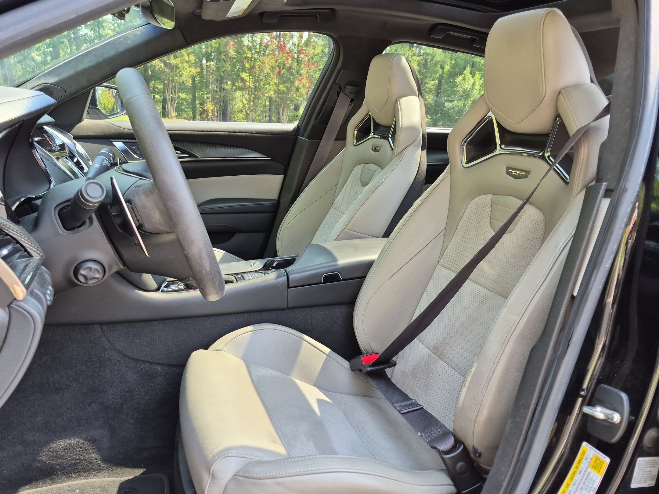 Used 2016 Cadillac CTS V w/ Luxury Package RWD image 5