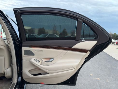 Used 2017 Mercedes-Benz S 550 S 550 image 24