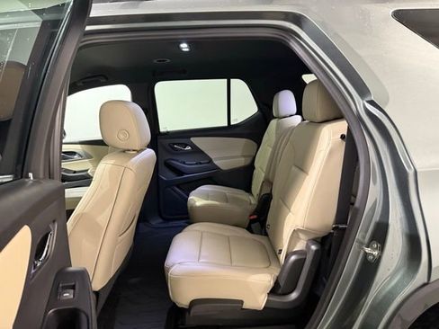 Certified 2023 Chevrolet Traverse LT w/ LT Premium Package image 25