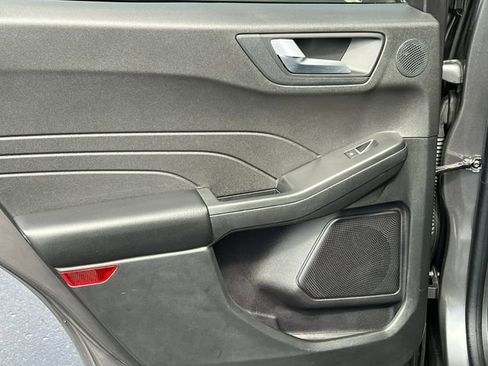 Certified 2024 Ford Escape ST-Line Elite w/ Premium Technology Package image 35