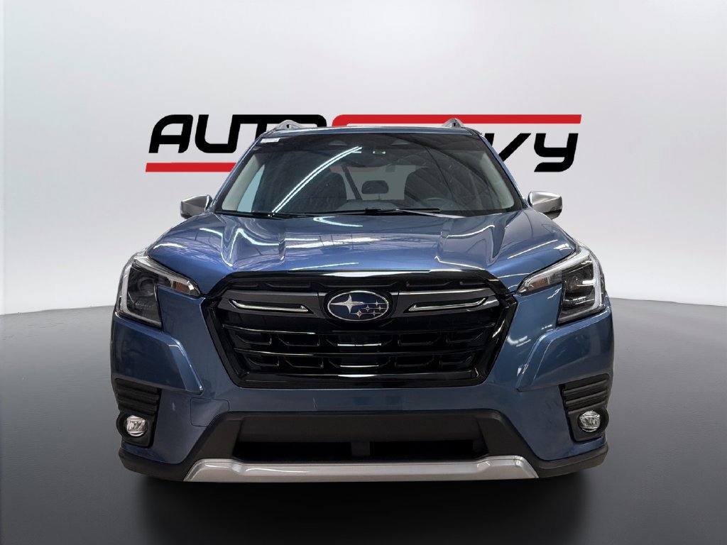 Used 2024 Subaru Forester Touring w/ Pop Package 2 AWD/4WD image 2