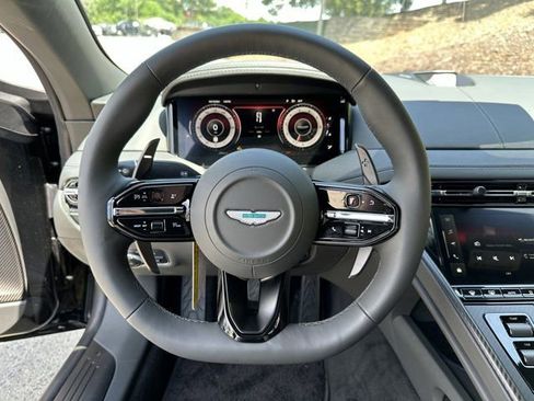 Used 2024 Aston Martin DB12 Coupe image 11