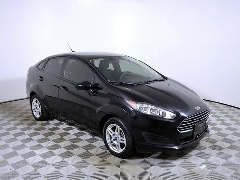 Used 2019 Ford Fiesta SE FWD image 6
