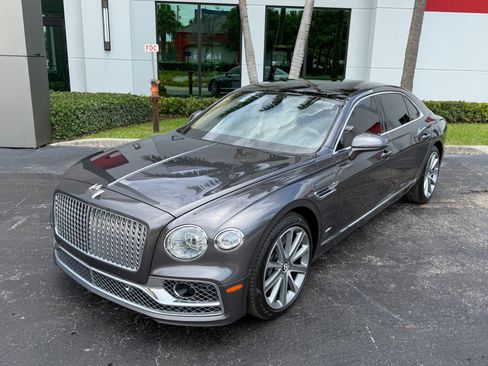 Used 2021 Bentley Flying Spur W12 AWD/4WD image 10